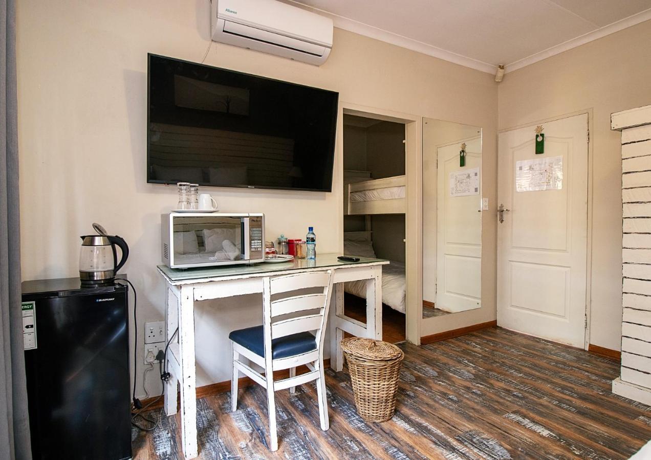 The Doors Inn Potgietersrus Extérieur photo
